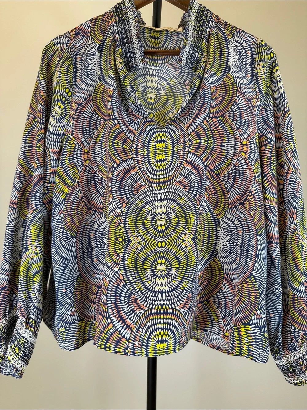 Marie Oliver Emilie Silk Blouse Mock Neck Smocked Abstract Kaleidoscope Size L - Picture 7 of 12